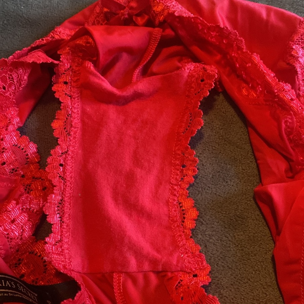 Cute red intimate panty! - Picture 4 of 5